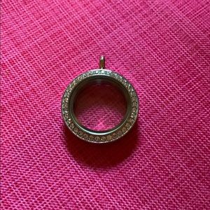 Origami Owl medium twist locket